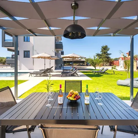 Luxury Oasis In Chania - Private Pool, Bbq & Garden By Wehome Χανιά